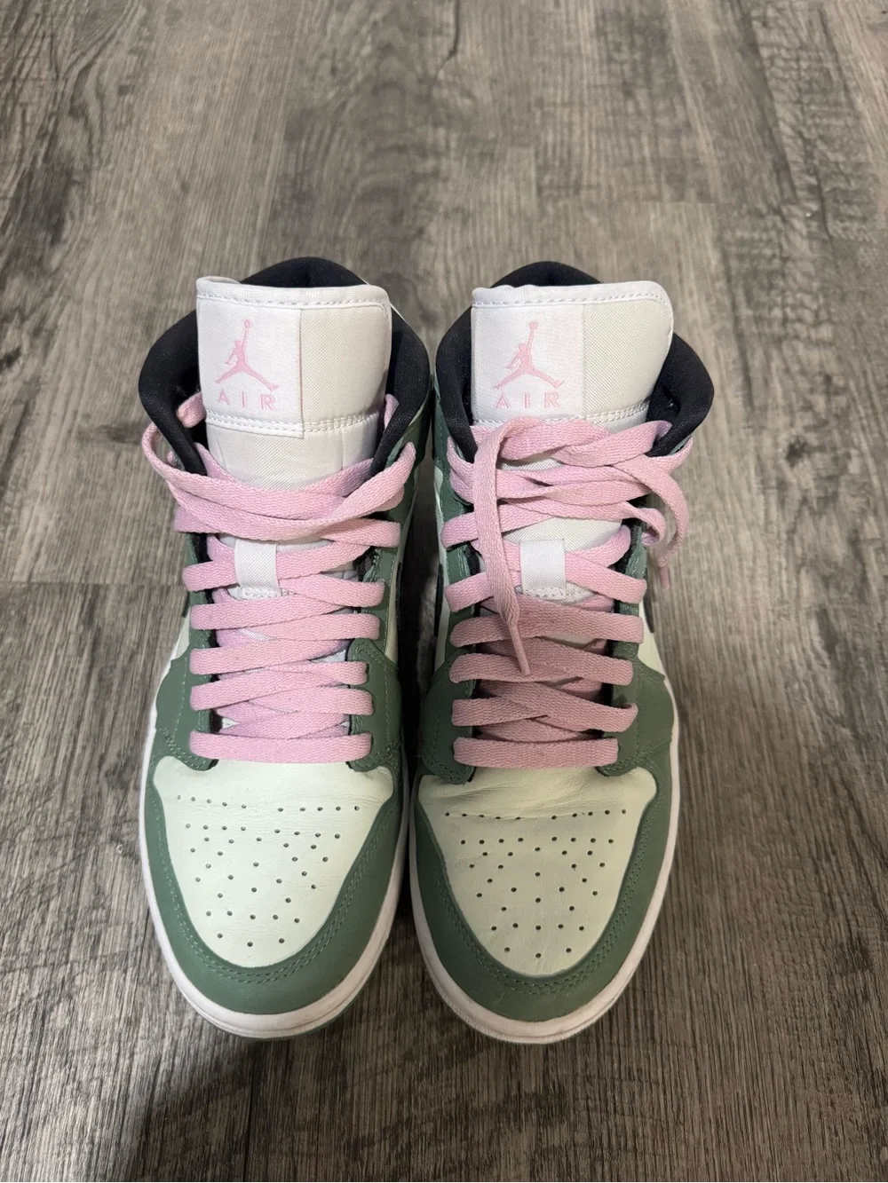Air Jordan 1 Mid SE “Dutch Green”